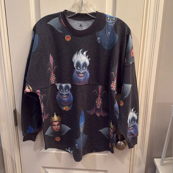 2022 Disney Villians Spirit Jersey Up To no good. size XS. - Picture 1 of 5